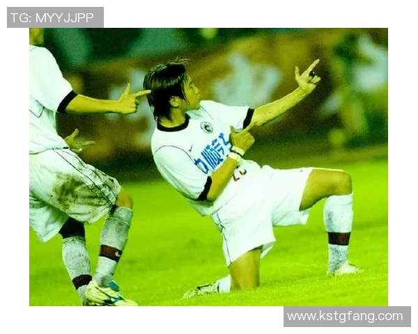 各大足球明星的生肖解析与他们的职业生涯成就的关系探讨